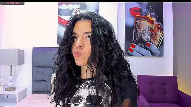 Angel Dustts online show from 10-15-25, 07:44
