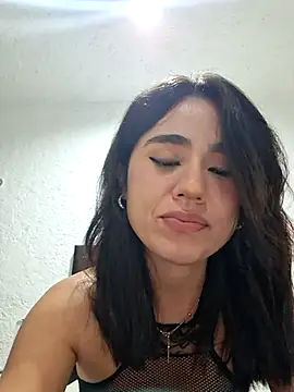 Snapshot of Akane24 chatting on 09-27-25, 01:34 Akane24 online show from 09-27-25, 01:34