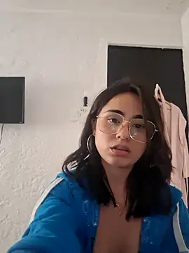 Snapshot of Akane24 chatting on 09-23-25, 10:50 Akane24 online show from 09-23-25, 10:50