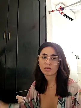 Snapshot of Akane24 chatting on 09-21-25, 08:36 Akane24 online show from 09-21-25, 08:36