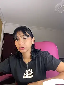 xoxo milk online show from 12-04-25, 05:23