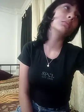 xoxo milk online show from 10-23-25, 06:06
