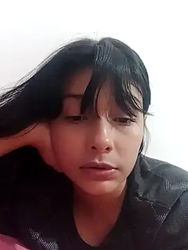 Snapshot of xoxo_milk chatting on 02-28-26, 08:30 xoxo milk online show from 02-28-26, 08:30