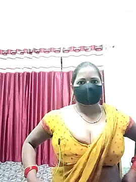 Snapshot of School_medam chatting on 10-11-25, 03:46 School medam online show from 10-11-25, 03:46