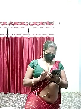 Snapshot of School_medam chatting on 10-27-25, 03:57 School medam online show from 10-27-25, 03:57