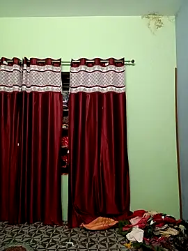 Snapshot of School_medam chatting on 10-17-25, 04:09 School medam online show from 10-17-25, 04:09