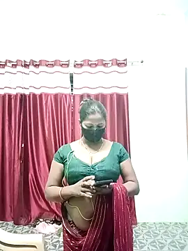 Snapshot of School_medam chatting on 10-13-25, 12:01 School medam online show from 10-13-25, 12:01