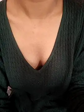 anayahotty online show from 10-25-25, 04:55