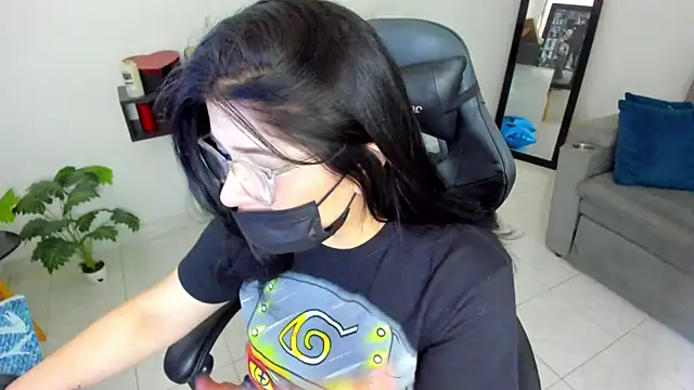 Snapshot of Miel_82 chatting on 10-10-25, 12:28 Miel 82 online show from 10-10-25, 12:28