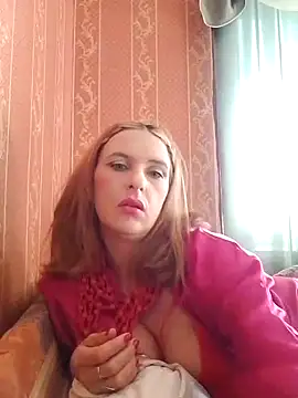 Snapshot of LaraDiva7799 chatting on 10-13-25, 06:48 LaraDiva7799 online show from 10-13-25, 06:48