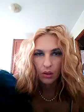 Snapshot of LaraDiva7799 chatting on 10-01-25, 08:19 LaraDiva7799 online show from 10-01-25, 08:19