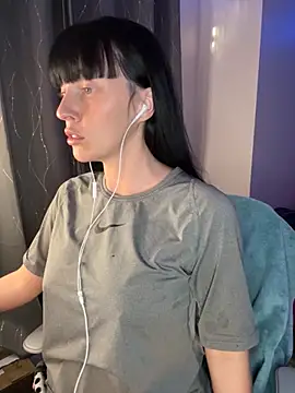 MaciiMayy online show from 05-09-26, 02:15