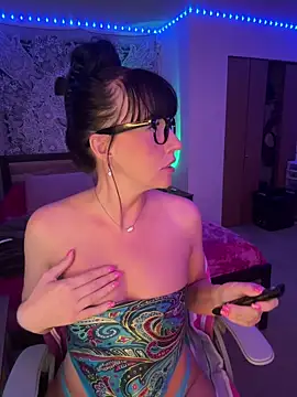 MaciiMayy online show from 02-20-26, 01:46