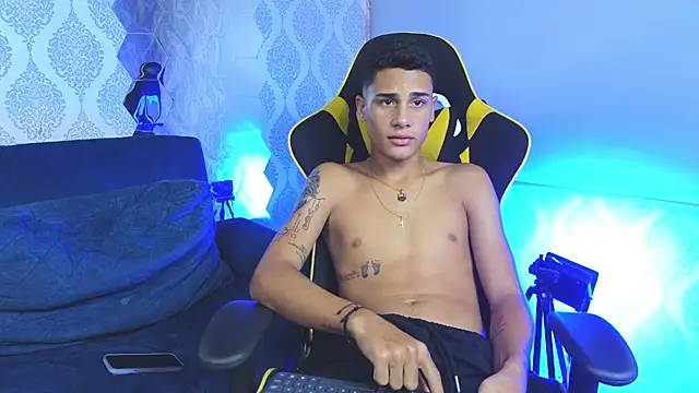 Twink davidxx online show from 09-22-25, 07:31