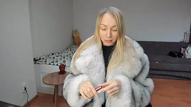 AlisiaCat online show from 04-26-26, 12:57
