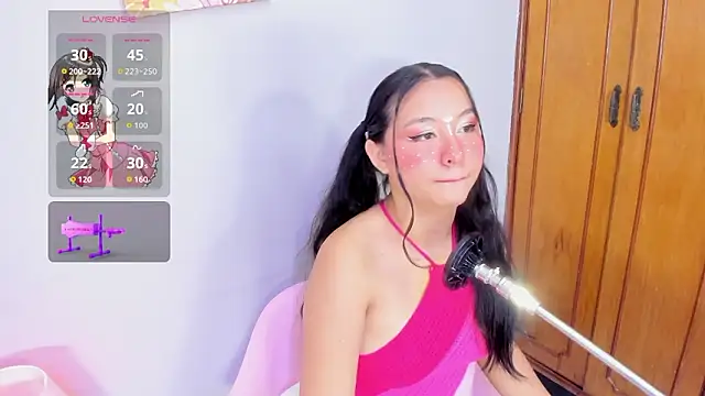 Snapshot of mia_celezte chatting on 02-19-26, 11:40 mia celezte online show from 02-19-26, 11:40