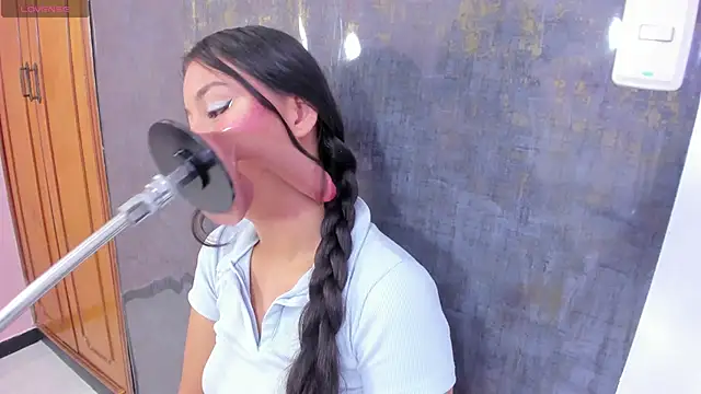 mia celezte online show from 11-13-25, 11:58