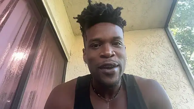 Snapshot of MrDaddyBlackNi9e chatting on 09-26-25, 12:23 MrDaddyBlackNi9e online show from 09-26-25, 12:23