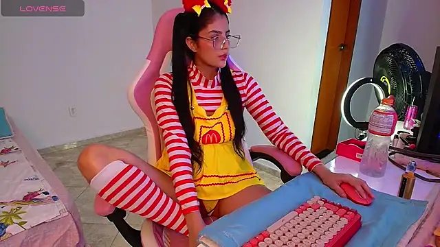 Julieta Rose19 online show from 04-05-26, 09:54