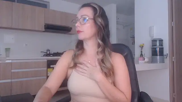 LovePaula online show from 03-15-26, 10:55