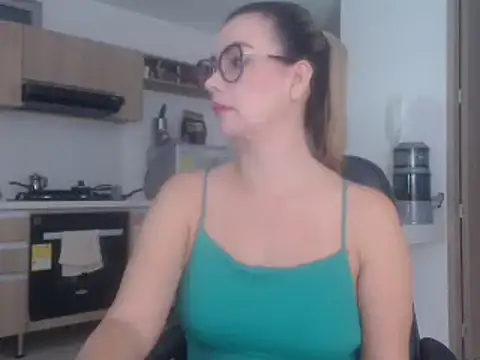 LovePaula online show from 03-18-25, 11:33