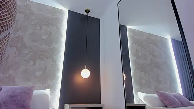 olivia willoow online show from 10-14-25, 07:25