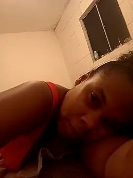 PrettahSantos online show from 12-17-25, 12:43