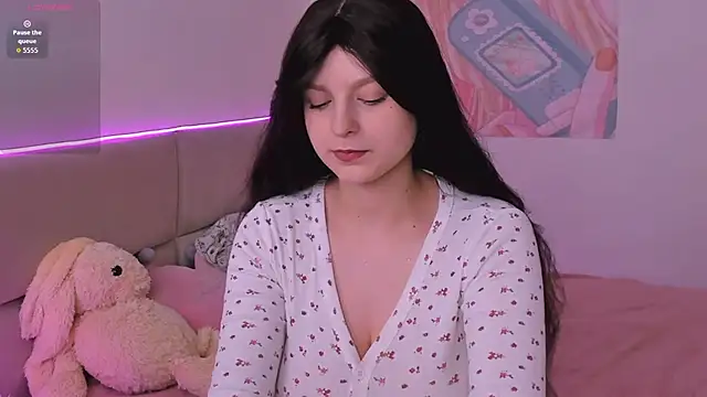 AishaAysitt online show from 11-10-25, 09:25