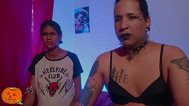 Couple Moth666 online show from 10-29-25, 10:42