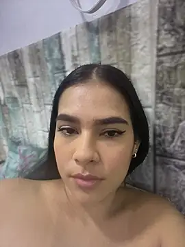 Snapshot of Valery_lux16 chatting on 04-25-26, 04:26 Valery lux16 online show from 04-25-26, 04:26