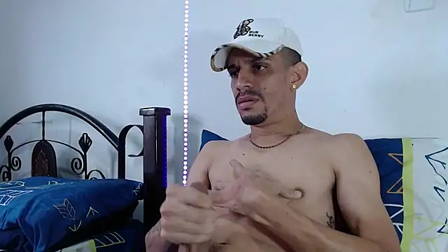 LATINO27CM online show from 11-16-25, 05:50