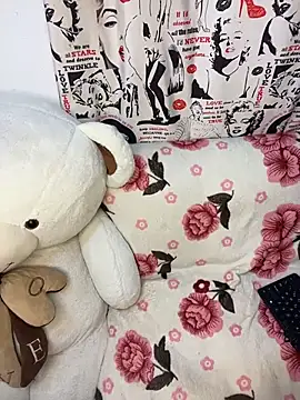 Linda rouse online show from 10-26-25, 02:45