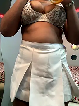 Snapshot of Lolalopez746 chatting on 10-25-25, 06:12 Lolalopez746 online show from 10-25-25, 06:12