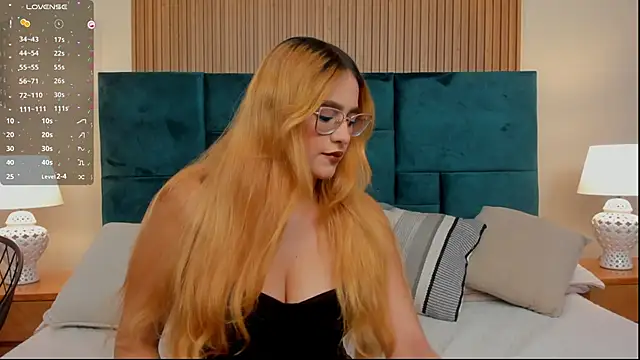 Snapshot of Amber_kiss_ chatting on 05-20-26, 07:11 Amber kiss online show from 05-20-26, 07:11
