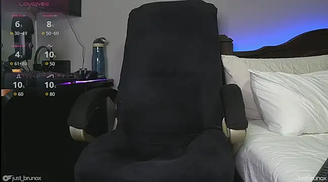 JustBrunox online show from 03-16-25, 10:22