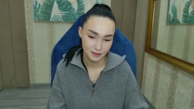Amanda Choi online show from 10-18-25, 05:20