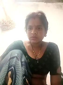 Snapshot of Cuty_prathna chatting on 09-22-25, 12:05 Cuty prathna online show from 09-22-25, 12:05