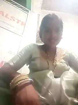 Snapshot of Cuty_prathna chatting on 10-04-25, 02:18 Cuty prathna online show from 10-04-25, 02:18