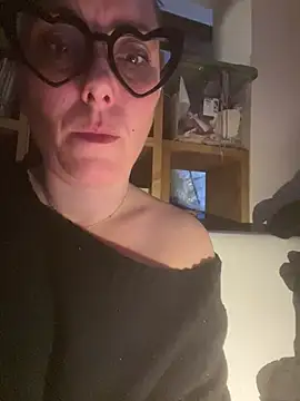 Snapshot of Reine_du_Vice84 chatting on 02-01-26, 08:56 Reine du Vice84 online show from 02-01-26, 08:56