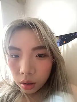 Aloves-21 online show from 12-17-25, 07:02