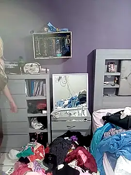 transreyna online show from 02-27-25, 08:46