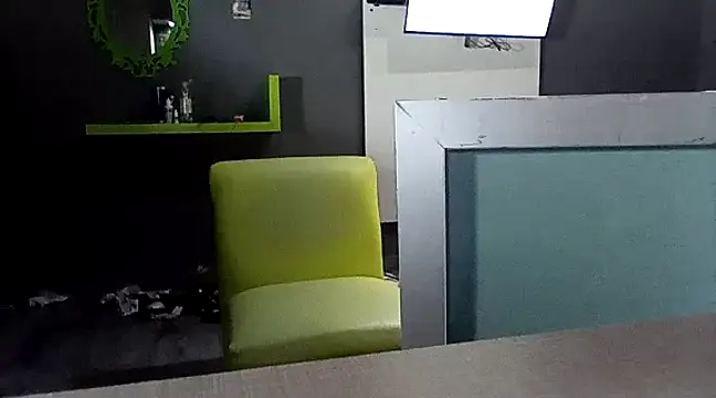 transreyna online show from 12-26-24, 02:55