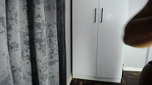 Juiceybileh online show from 10-30-25, 08:06