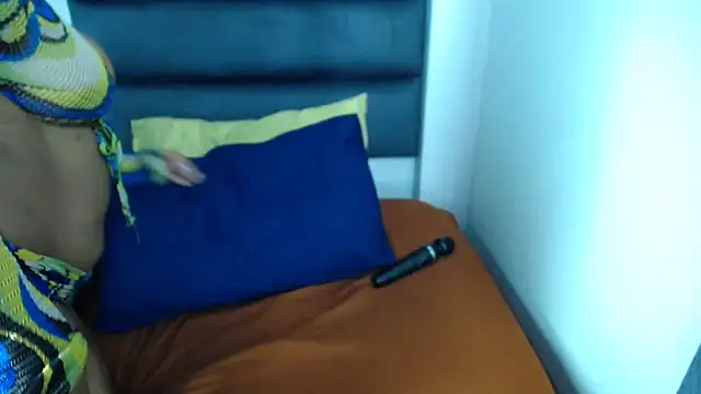 Juiceybileh online show from 11-26-25, 09:42