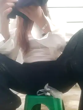 Snapshot of thienthanbabe chatting on 09-24-25, 09:49 thienthanbabe online show from 09-24-25, 09:49