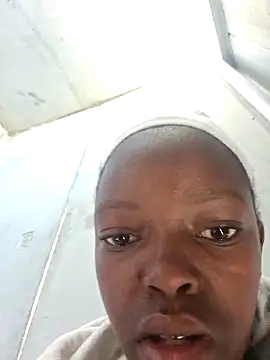 Teedouw 2k online show from 10-02-25, 05:44