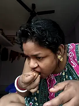 Deborbhavi222 online show from 04-04-26, 03:24