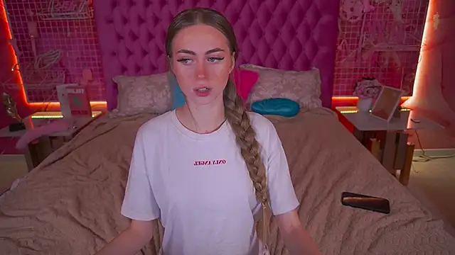 GoGoDream online show from 11-29-25, 06:57