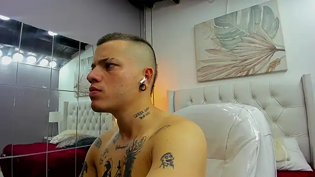 wildthor26 online show from 02-24-26, 04:35