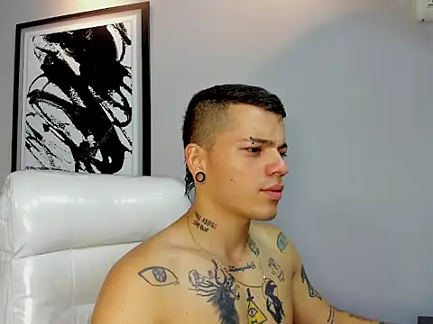 wildthor26 online show from 09-28-25, 02:18